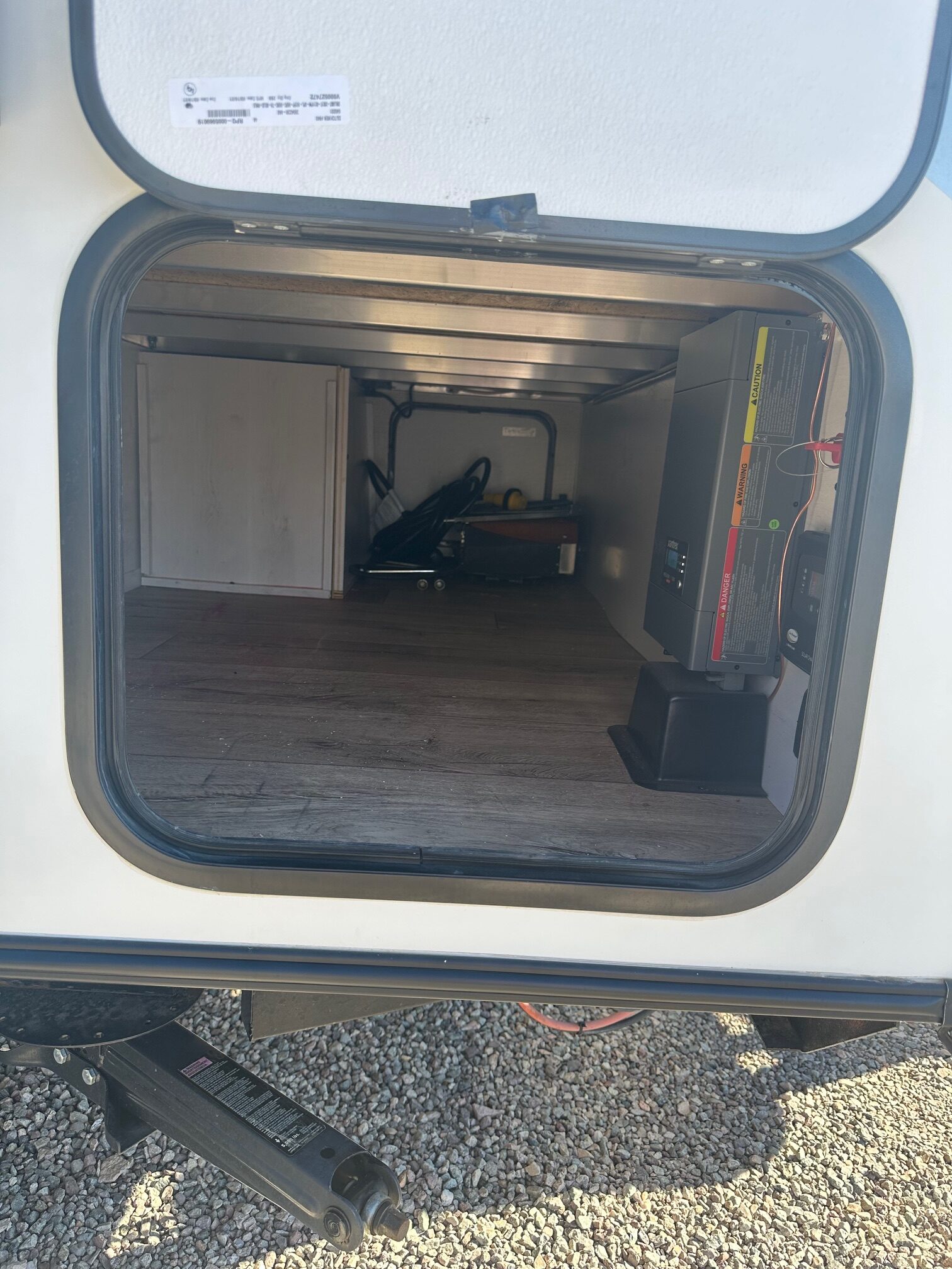 2021 Coleman by Dutchmen Rubicon 1628BH travel trailer – Excellent Condition!