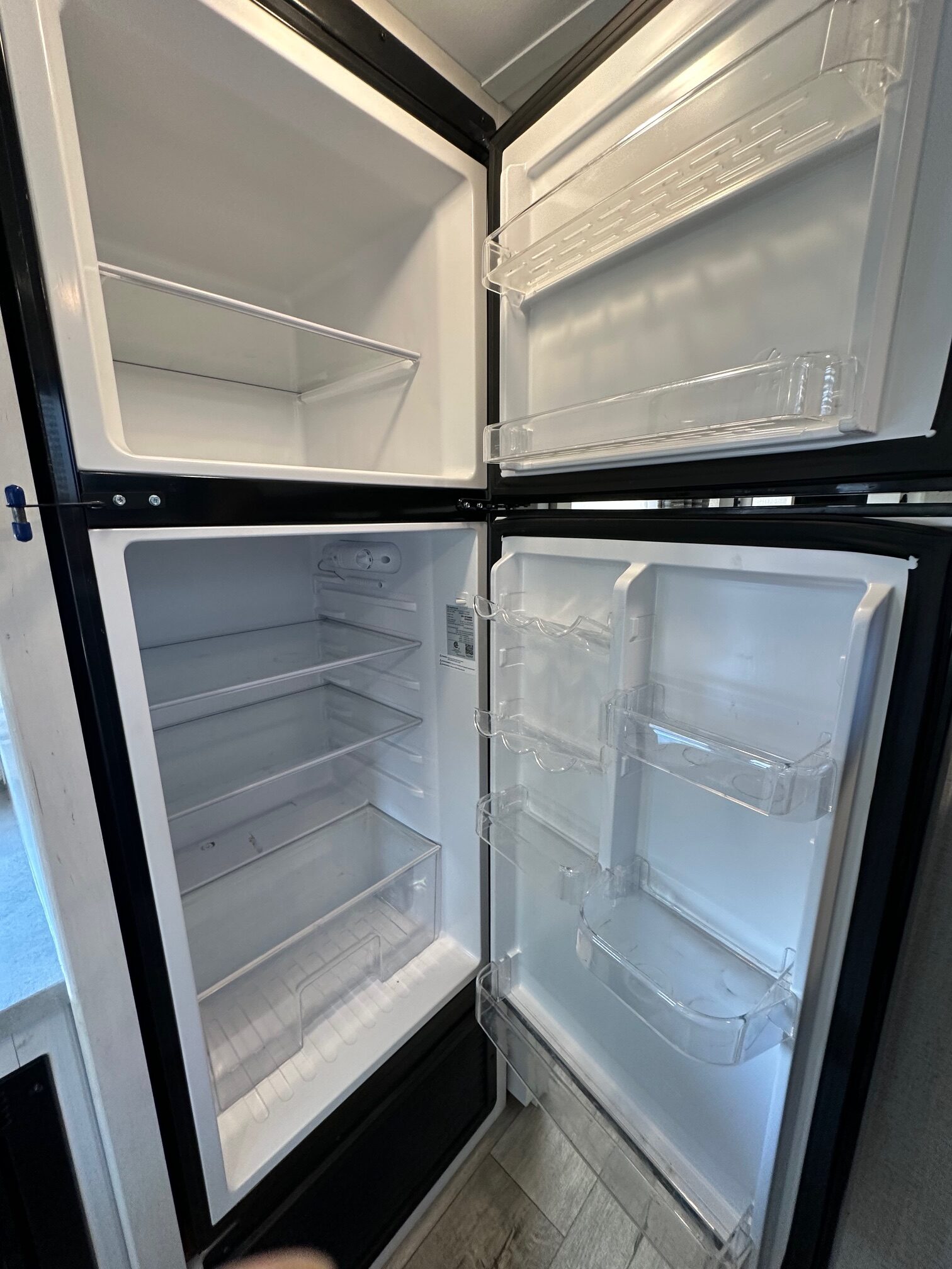 2021 Coleman by Dutchmen Rubicon 1628BH travel trailer – Excellent Condition!