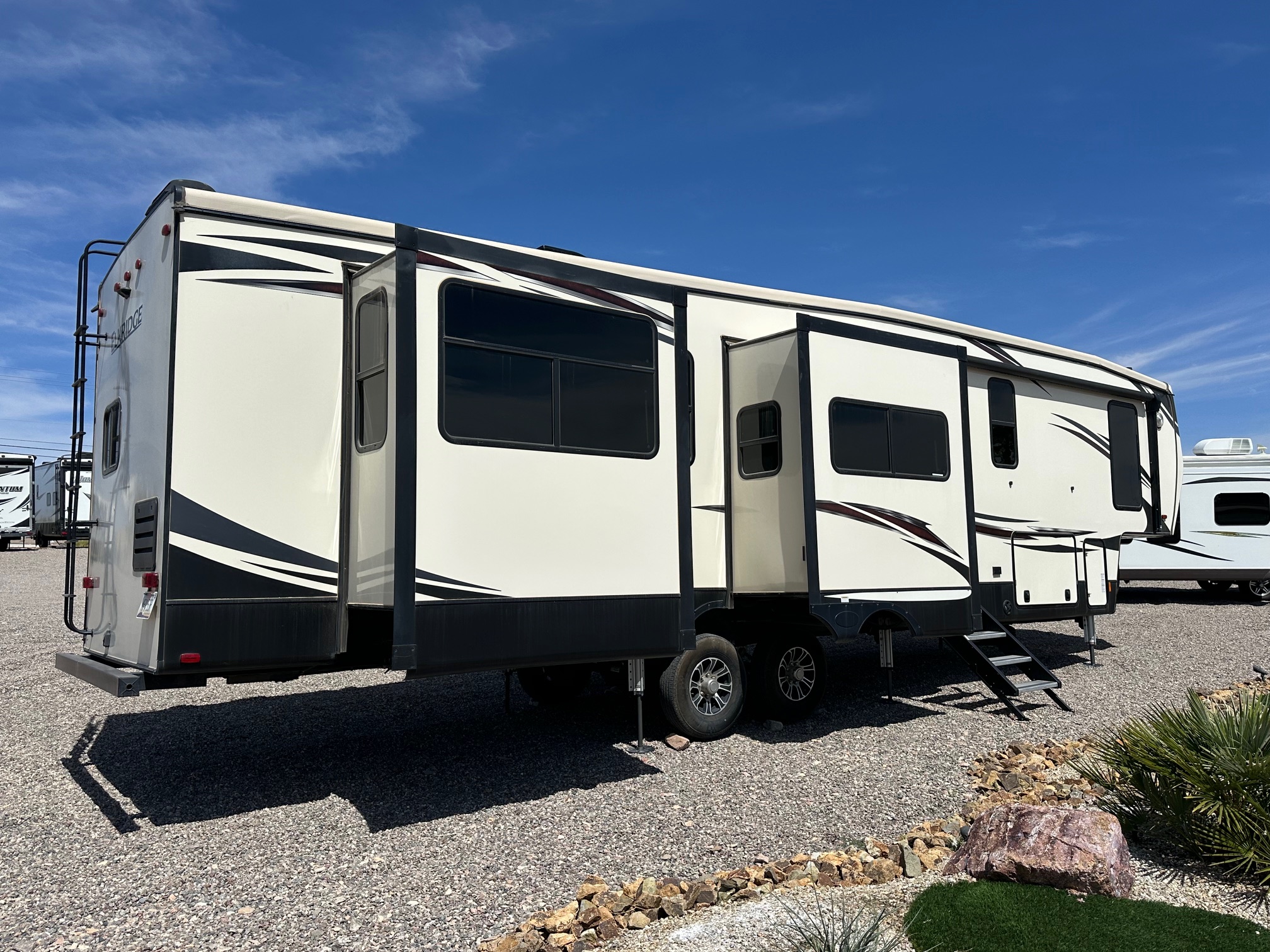 2020 Heartland Elkridge 37RK 5th wheel