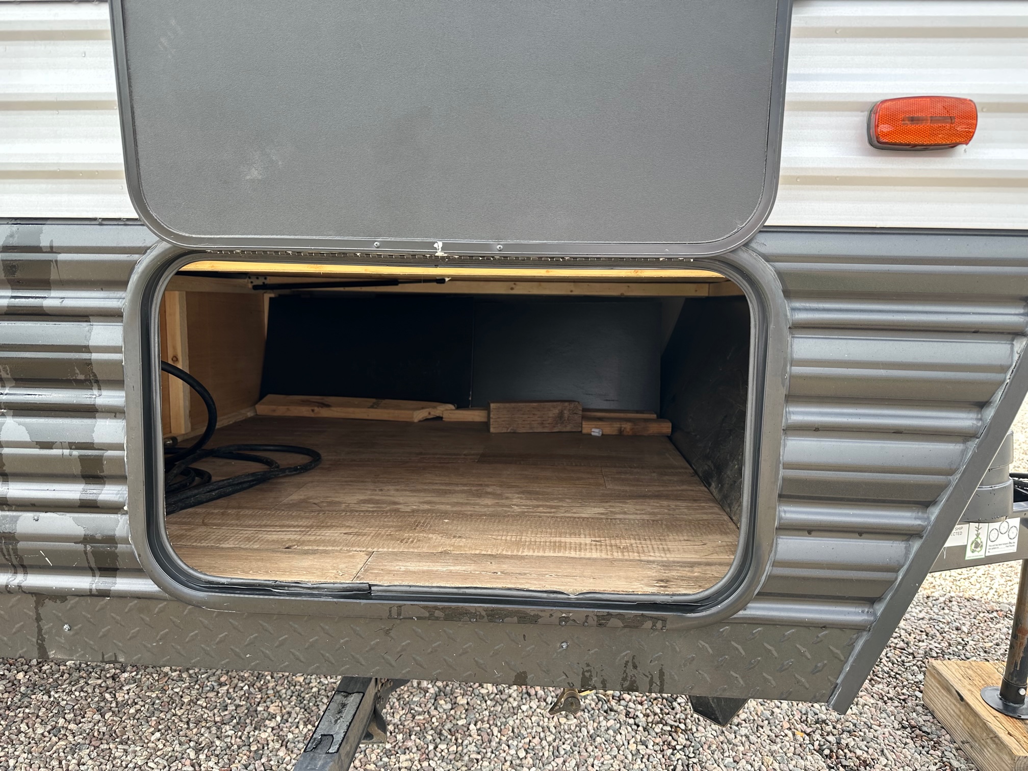 2021 Forest River Wolf Pup Limited 14CC travel trailer – Excellent condition!