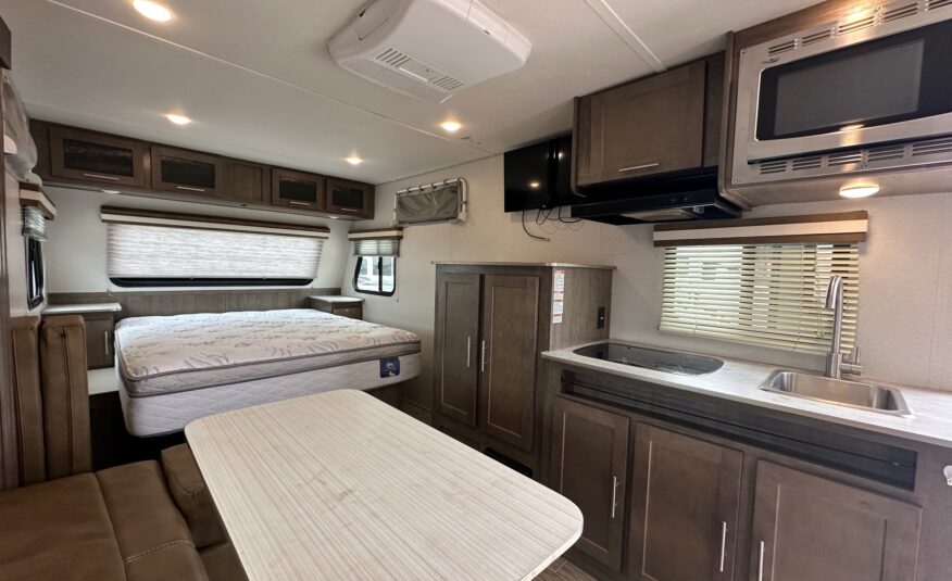 2018 Forest River No Boundaries NB19.5 travel trailer