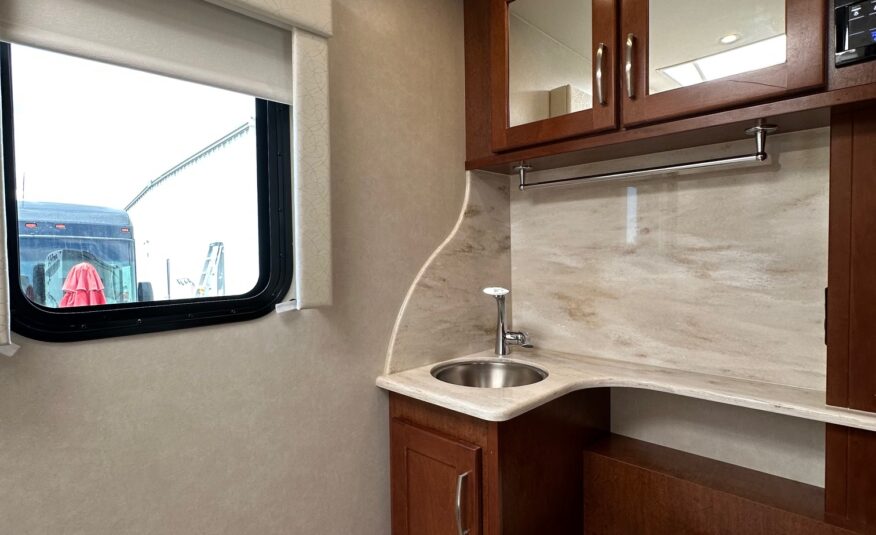 2016 Pleasure-way Plateau XL class C motorhome