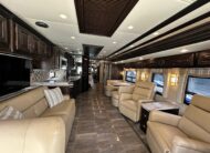 2017 Newmar Dutchstar 4018 Class A Diesel Pusher Motorhome – 1 1/2 bathrooms!