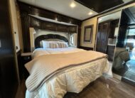 2017 Newmar Dutchstar 4018 Class A Diesel Pusher Motorhome – 1 1/2 bathrooms!