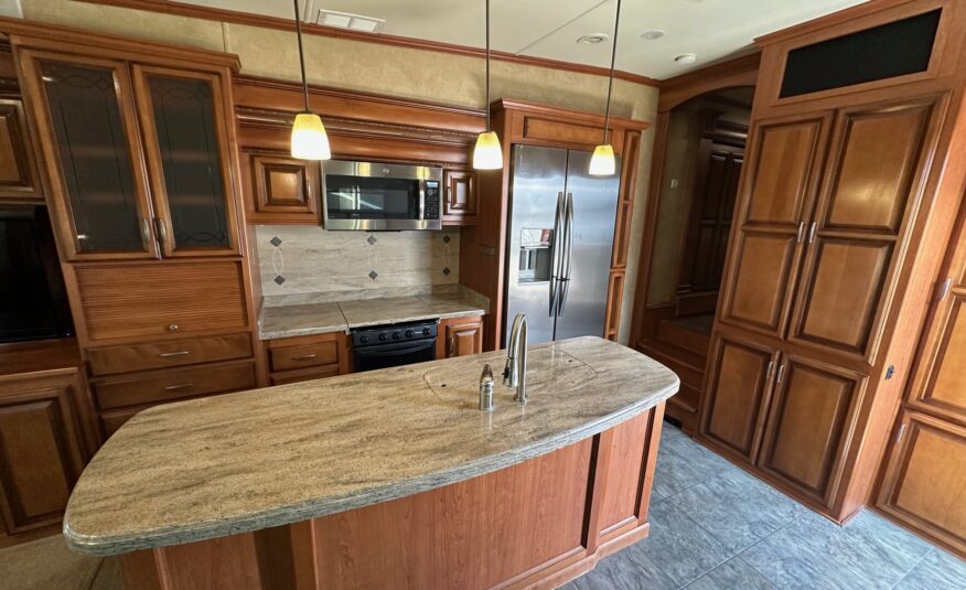 2013 DRV Mobile Suites 38RSSB3 Exclusive Resort Edition 5th wheel