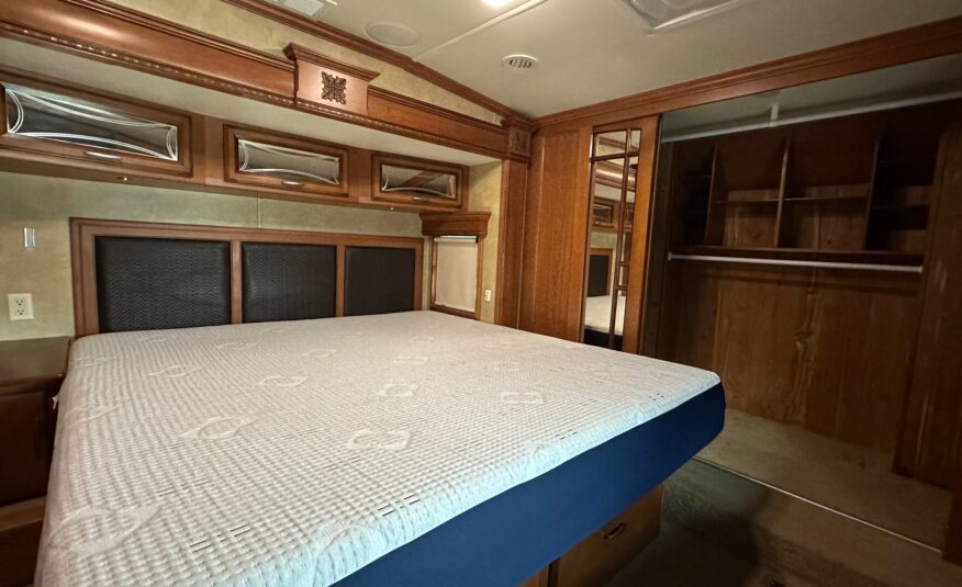 2013 DRV Mobile Suites 38RSSB3 Exclusive Resort Edition 5th wheel