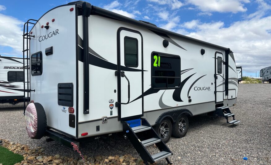 2021 Keystone Cougar 24SABWE travel trailer with solar!