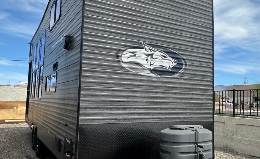2024 Cherokee by Forest River Timberwolf 16ML Mini loft travel trailer – Like New!
