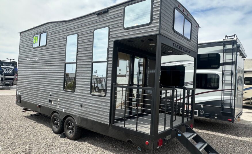 2024 Cherokee by Forest River Timberwolf 16ML Mini loft travel trailer – Like New!