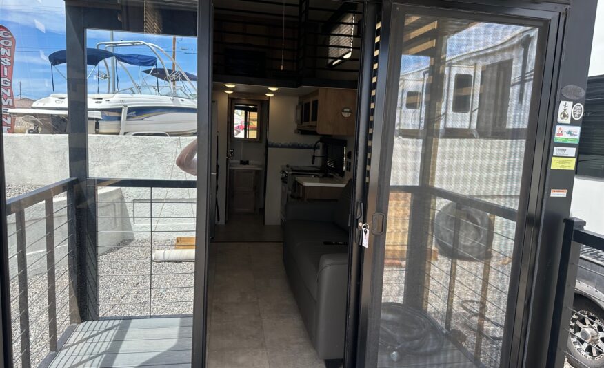 2024 Cherokee by Forest River Timberwolf 16ML Mini loft travel trailer – Like New!