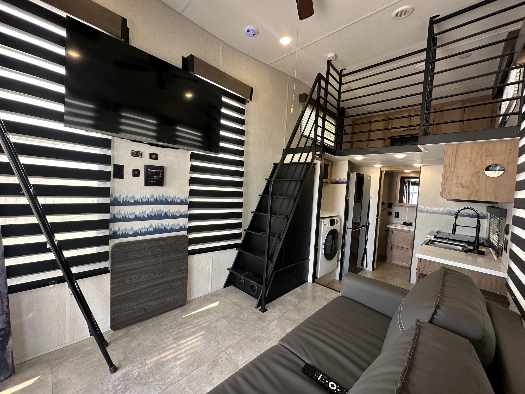 2024 Cherokee by Forest River Timberwolf 16ML Mini loft travel trailer – Like New! ON SALE NOW!