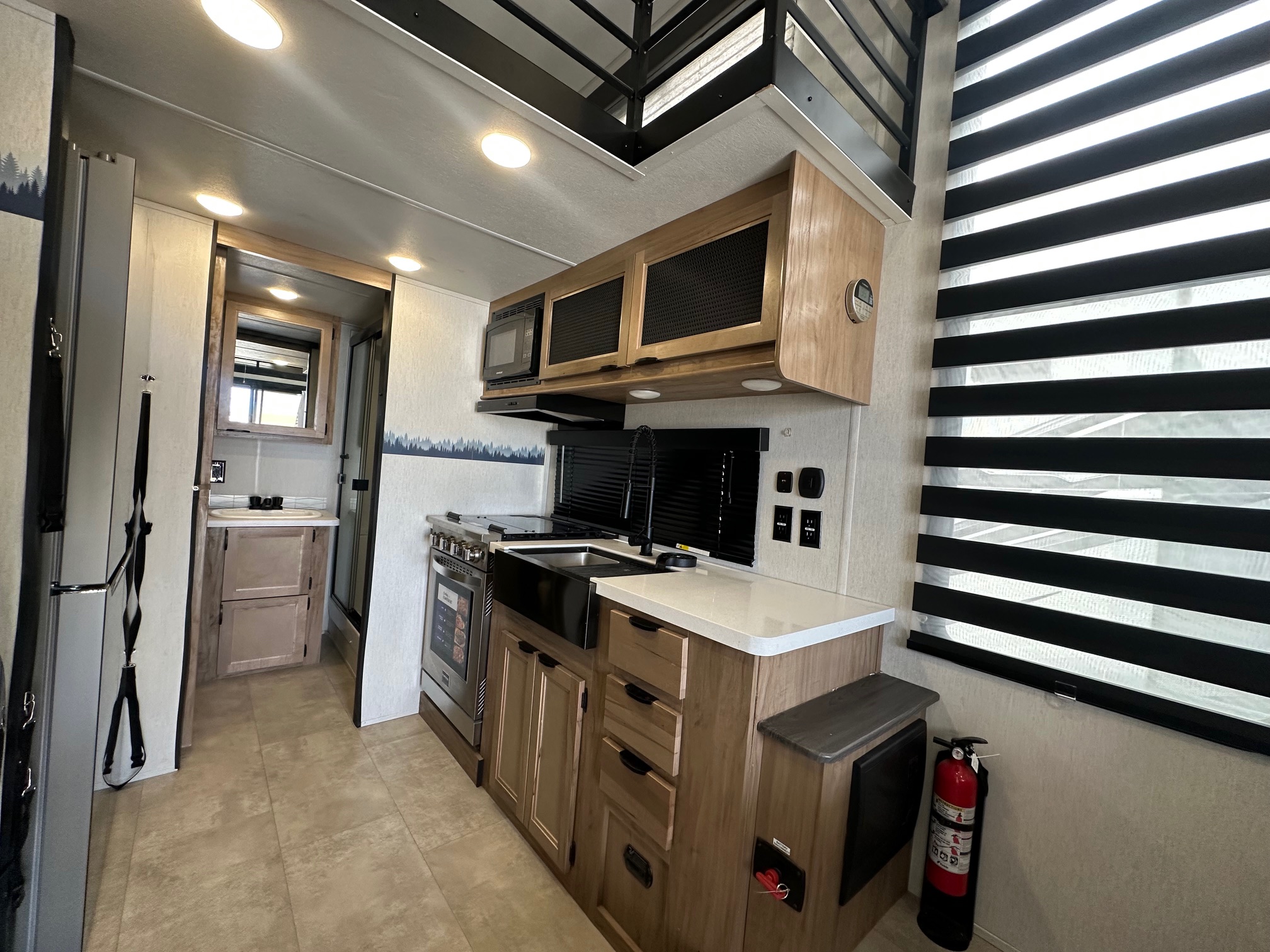 2024 Cherokee by Forest River Timberwolf 16ML Mini loft travel trailer – Like New! ON SALE NOW!