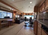 2009 Winnebago Itasca Latitude 39W Class A diesel pusher