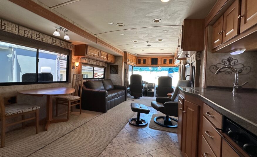 2009 Winnebago Itasca Latitude 39W Class A diesel pusher