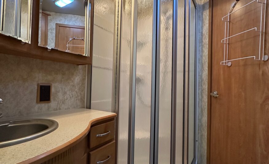 2009 Winnebago Itasca Latitude 39W Class A diesel pusher