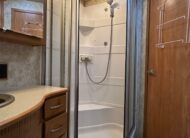 2009 Winnebago Itasca Latitude 39W Class A diesel pusher