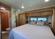 2009 Winnebago Itasca Latitude 39W Class A diesel pusher
