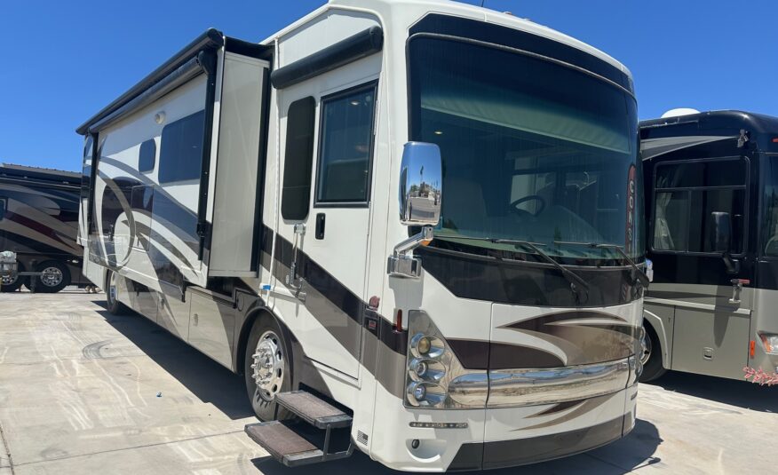 2015 Thor Tuscany 40DX Class A Diesel Pusher Motorhome – 1 1/2 bathrooms 