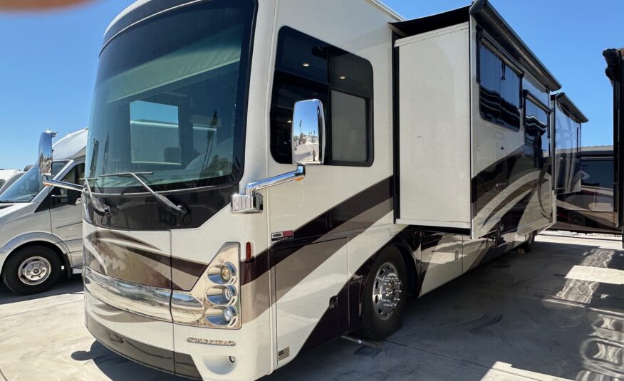 2015 Thor Tuscany 40DX Class A Diesel Pusher Motorhome – 1 1/2 bathrooms 