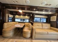 2015 Thor Tuscany 40DX Class A Diesel Pusher Motorhome – 1 1/2 bathrooms 