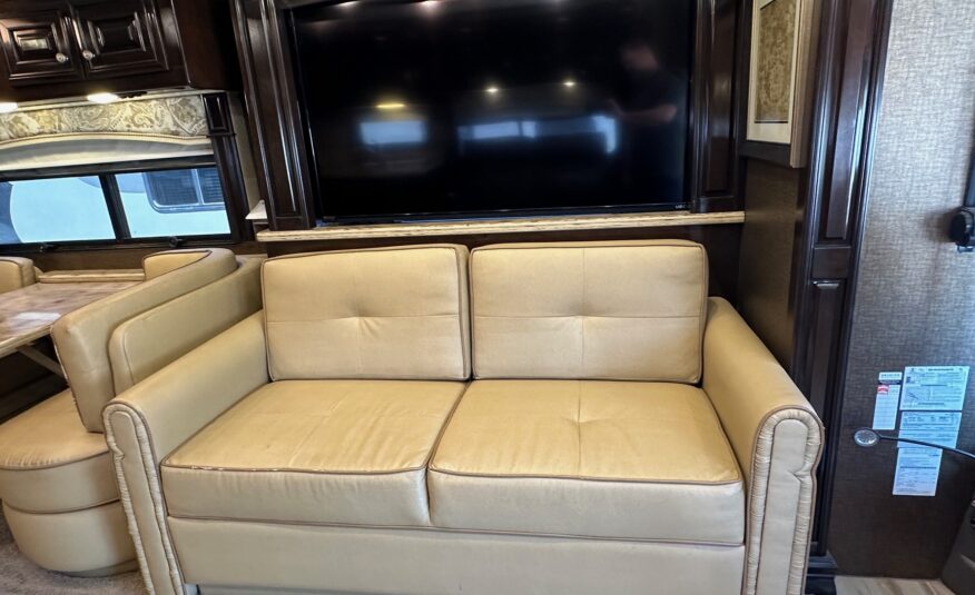 2015 Thor Tuscany 40DX Class A Diesel Pusher Motorhome – 1 1/2 bathrooms 