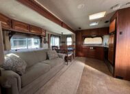 2011 Northwood Arctic Fox Silver Fox Edition 29L travel trailer – Extra Clean!