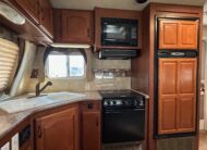 2011 Northwood Arctic Fox Silver Fox Edition 29L travel trailer – Extra Clean!