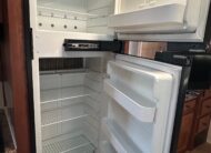 2011 Northwood Arctic Fox Silver Fox Edition 29L travel trailer – Extra Clean!