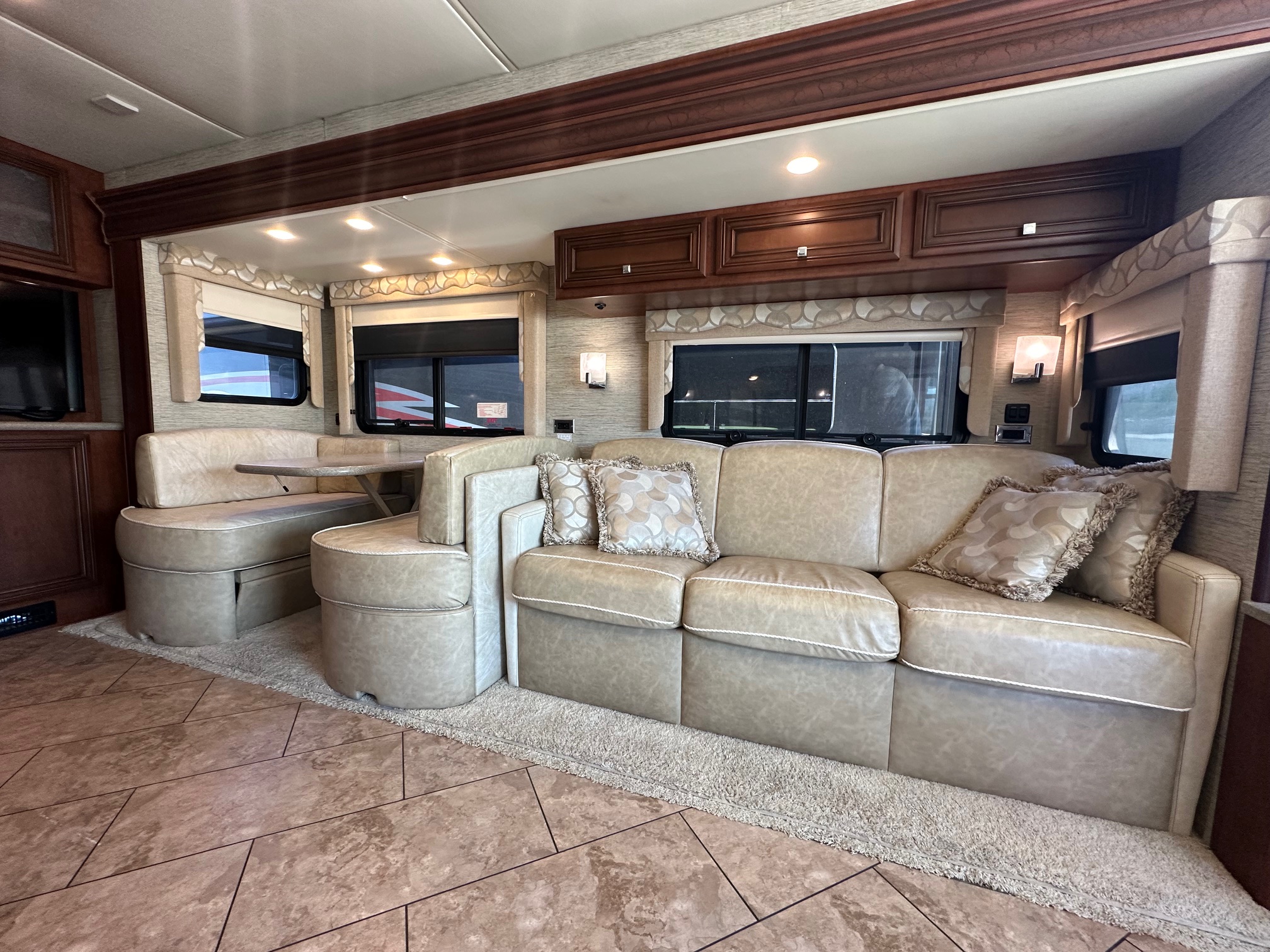 2016 Newmar Baystar 3518 Class A Gas Motorhome