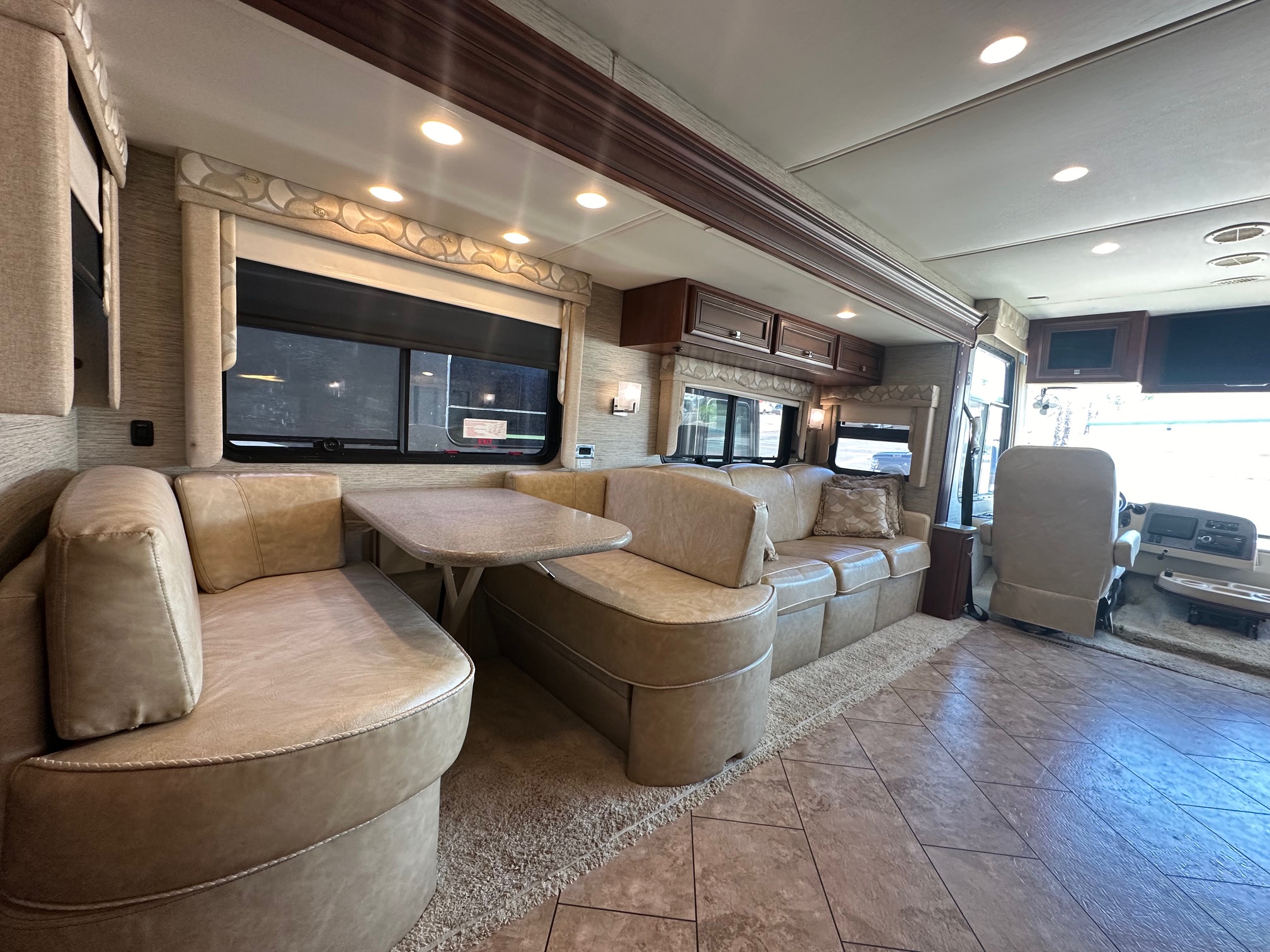 2016 Newmar Baystar 3518 Class A Gas Motorhome
