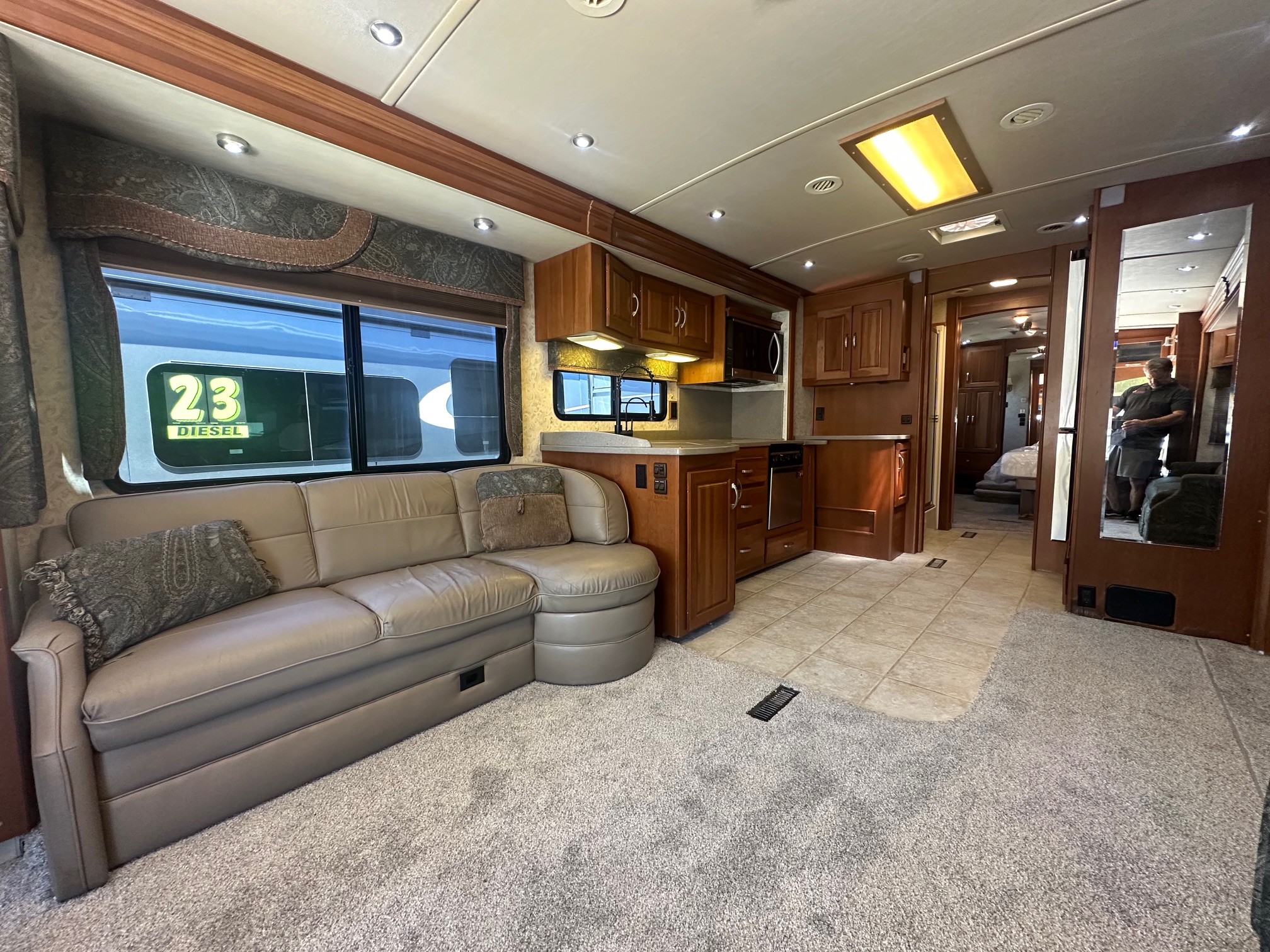 2006 Winnebago Vectra 40KD Class A Diesel Pusher Motorhome 