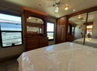 2006 Winnebago Vectra 40KD Class A Diesel Pusher Motorhome 