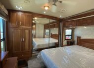 2006 Winnebago Vectra 40KD Class A Diesel Pusher Motorhome 