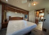 2006 Winnebago Vectra 40KD Class A Diesel Pusher Motorhome 