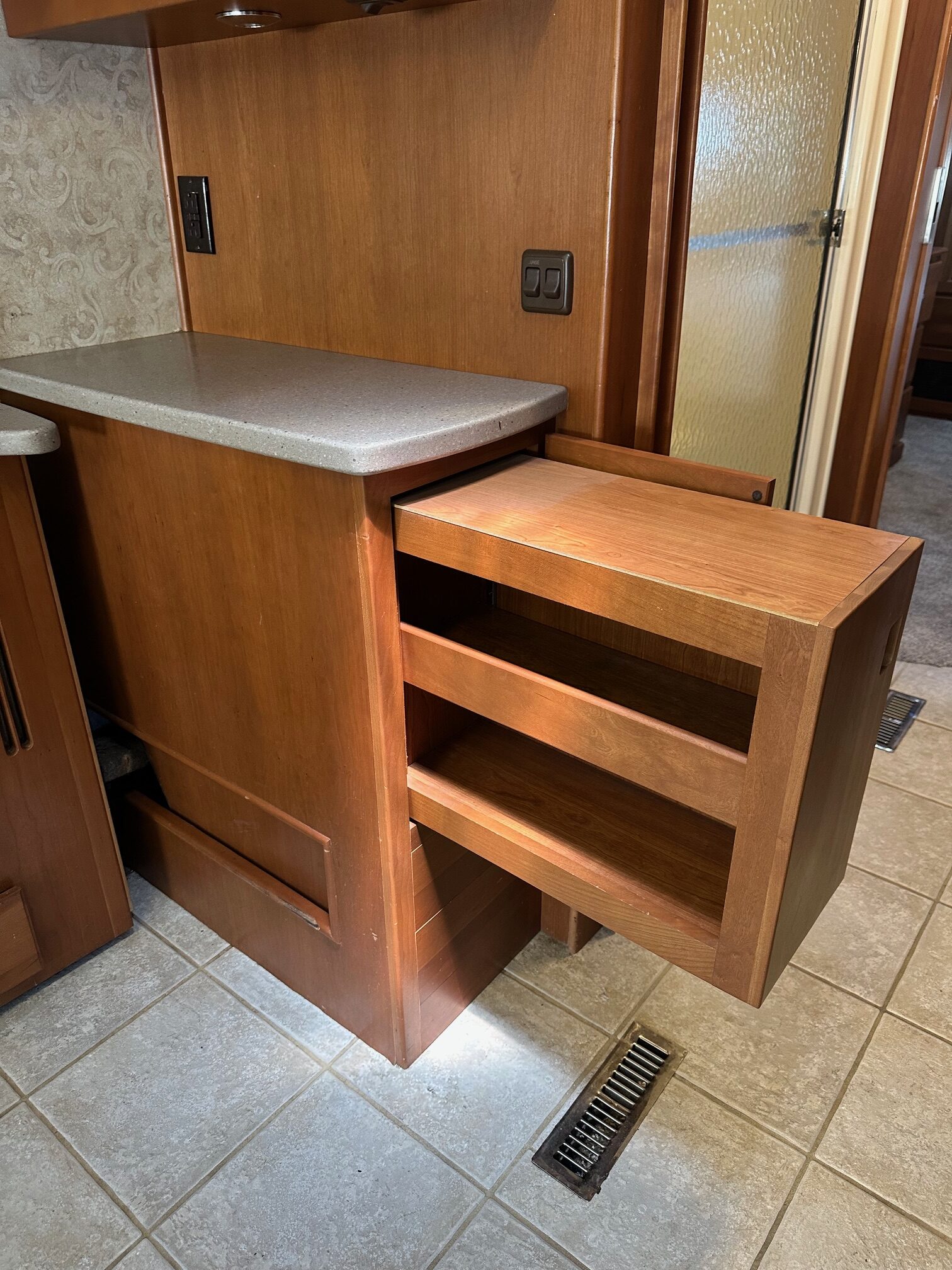 2006 Winnebago Vectra 40KD Class A Diesel Pusher Motorhome 