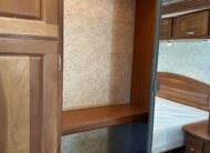 2006 Winnebago Vectra 40KD Class A Diesel Pusher Motorhome 