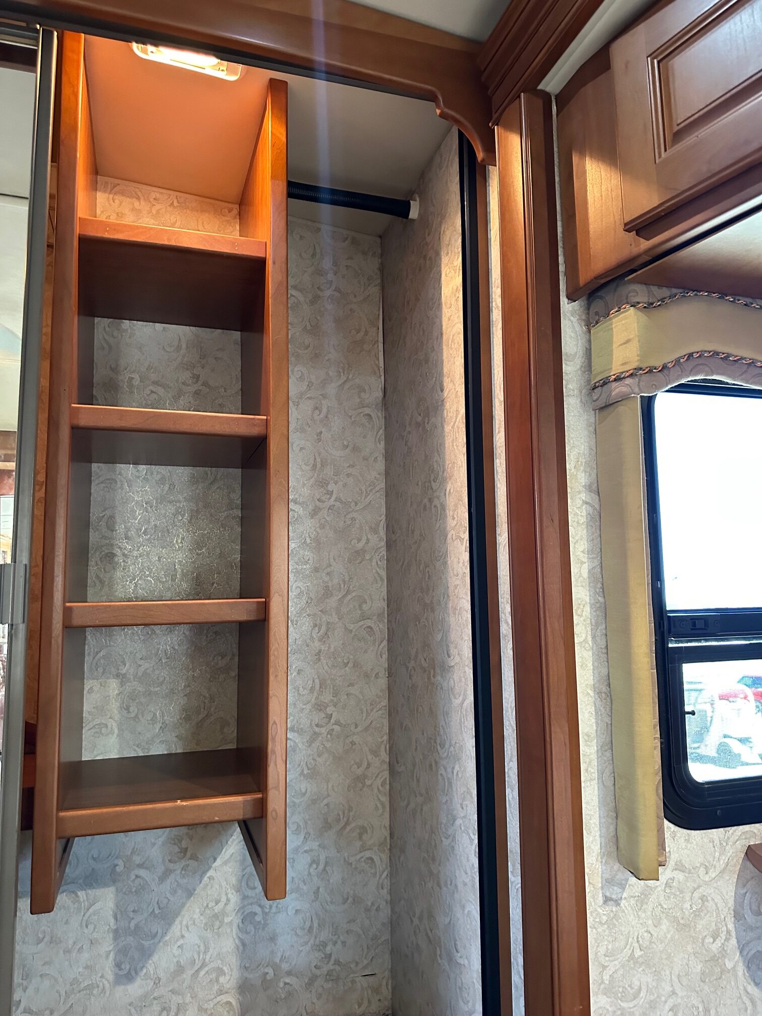 2006 Winnebago Vectra 40KD Class A Diesel Pusher Motorhome 