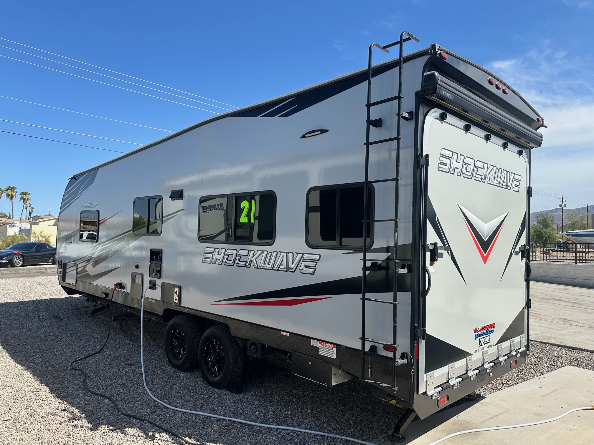 2021 Forest River Shockwave 25RQG-MX toy hauler 