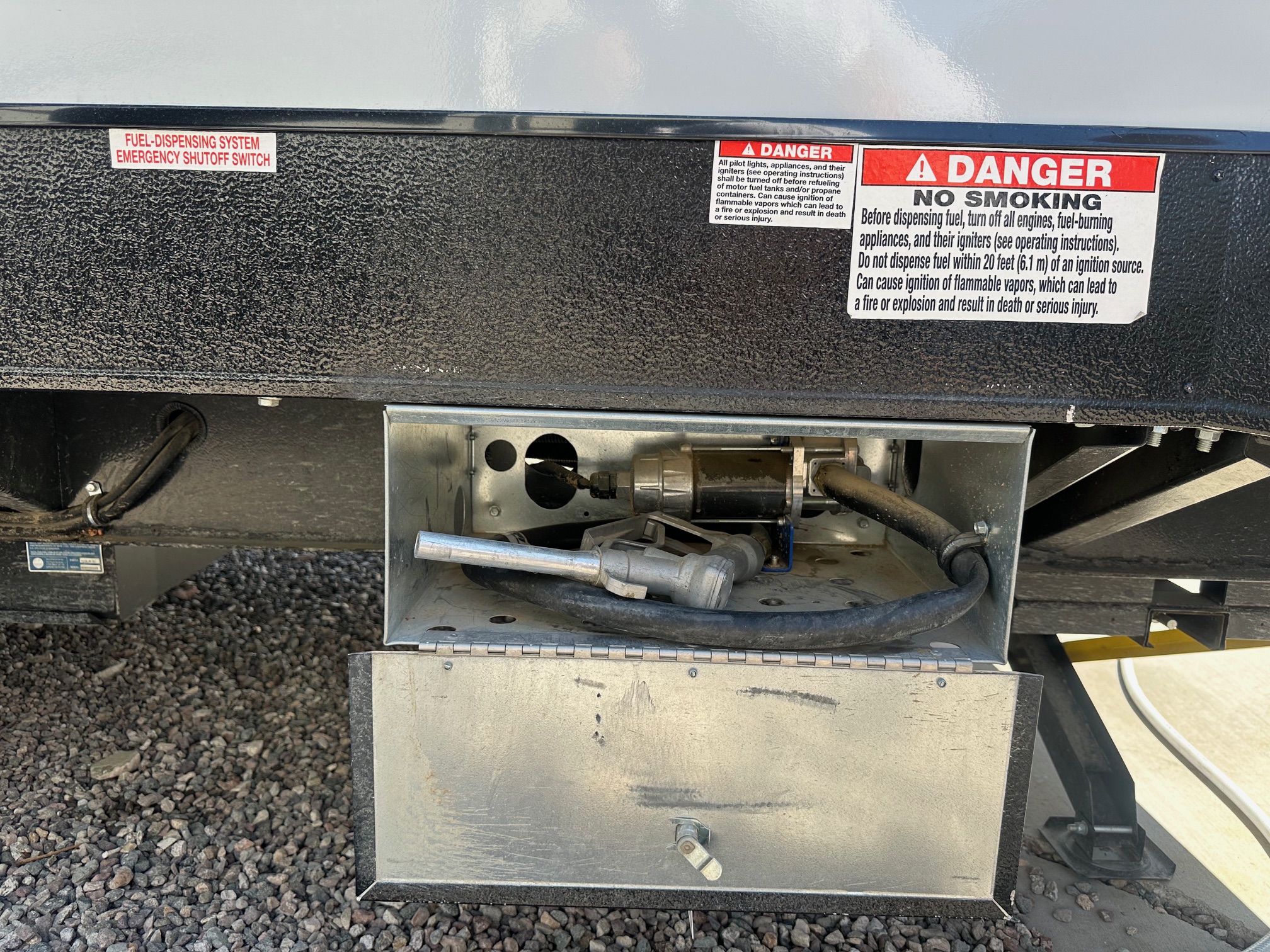 2021 Forest River Shockwave 25RQG-MX toy hauler 