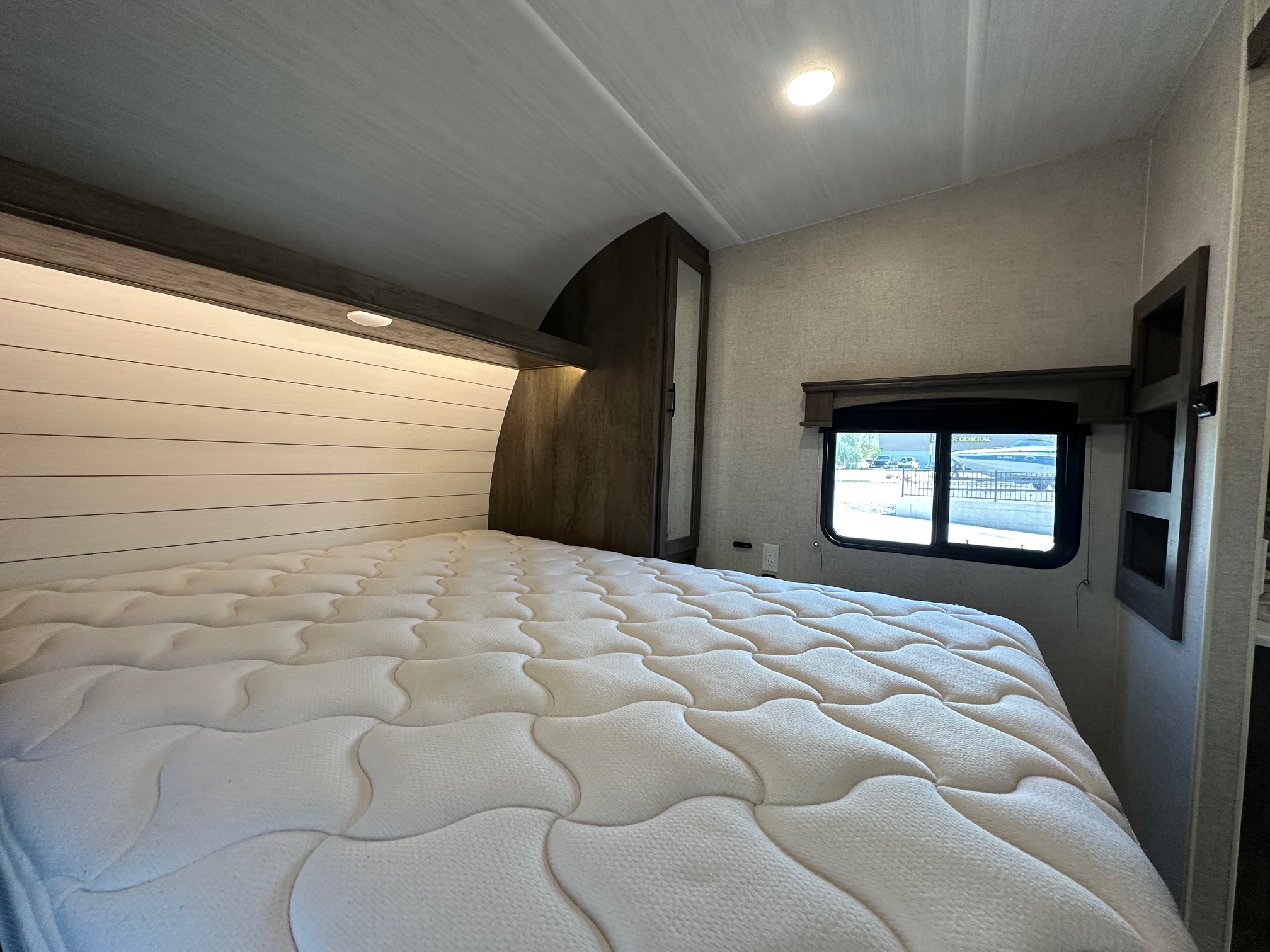 2021 Forest River Shockwave 25RQG-MX toy hauler 