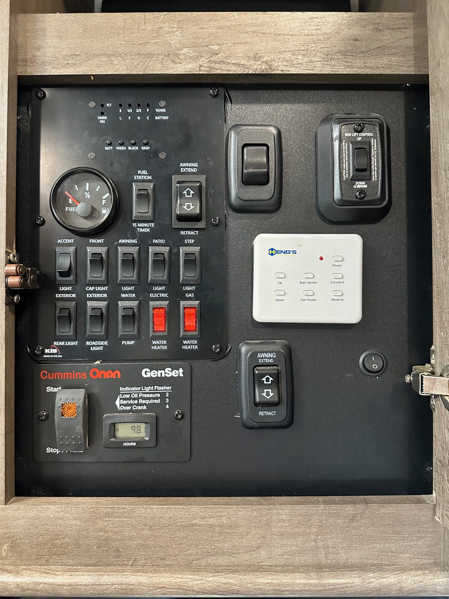 2021 Forest River Shockwave 25RQG-MX toy hauler 