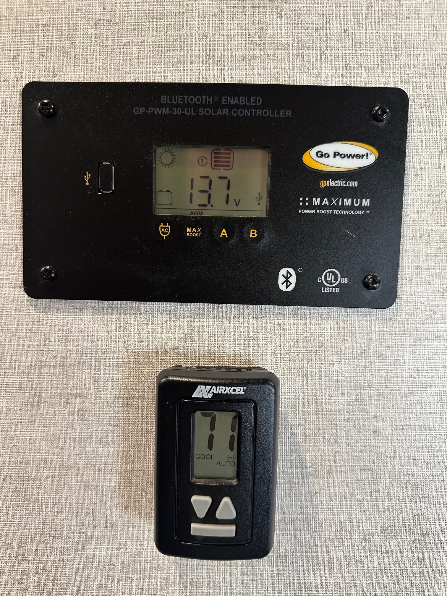 2021 Forest River Shockwave 25RQG-MX toy hauler 