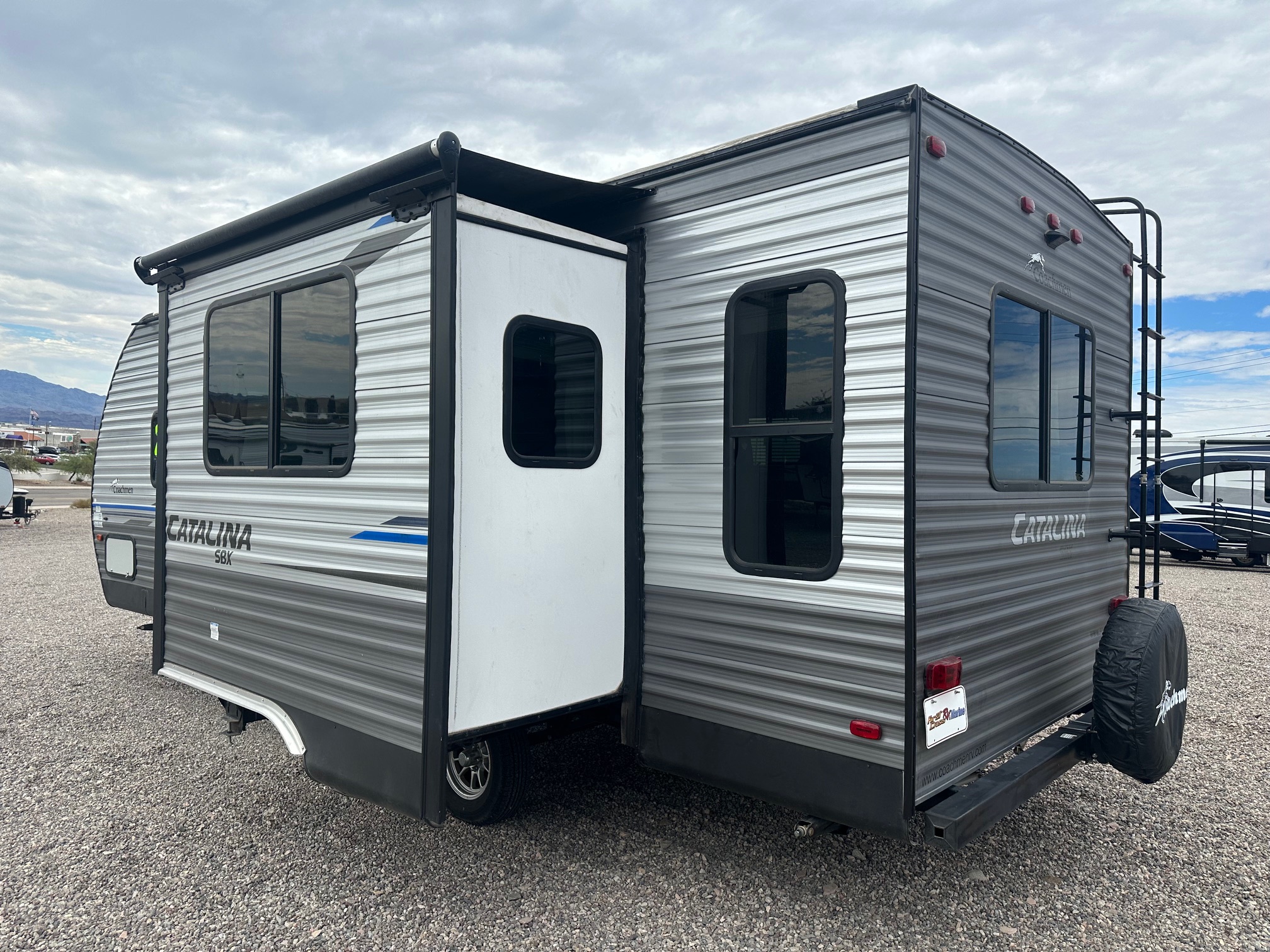 2020 Coachmen Catalina SBX 231MKS travel trailer