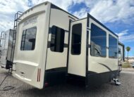2016 Keystone Alpine 3600RS 5th wheel
