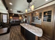 2016 Keystone Alpine 3600RS 5th wheel