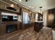 2016 Keystone Alpine 3600RS 5th wheel