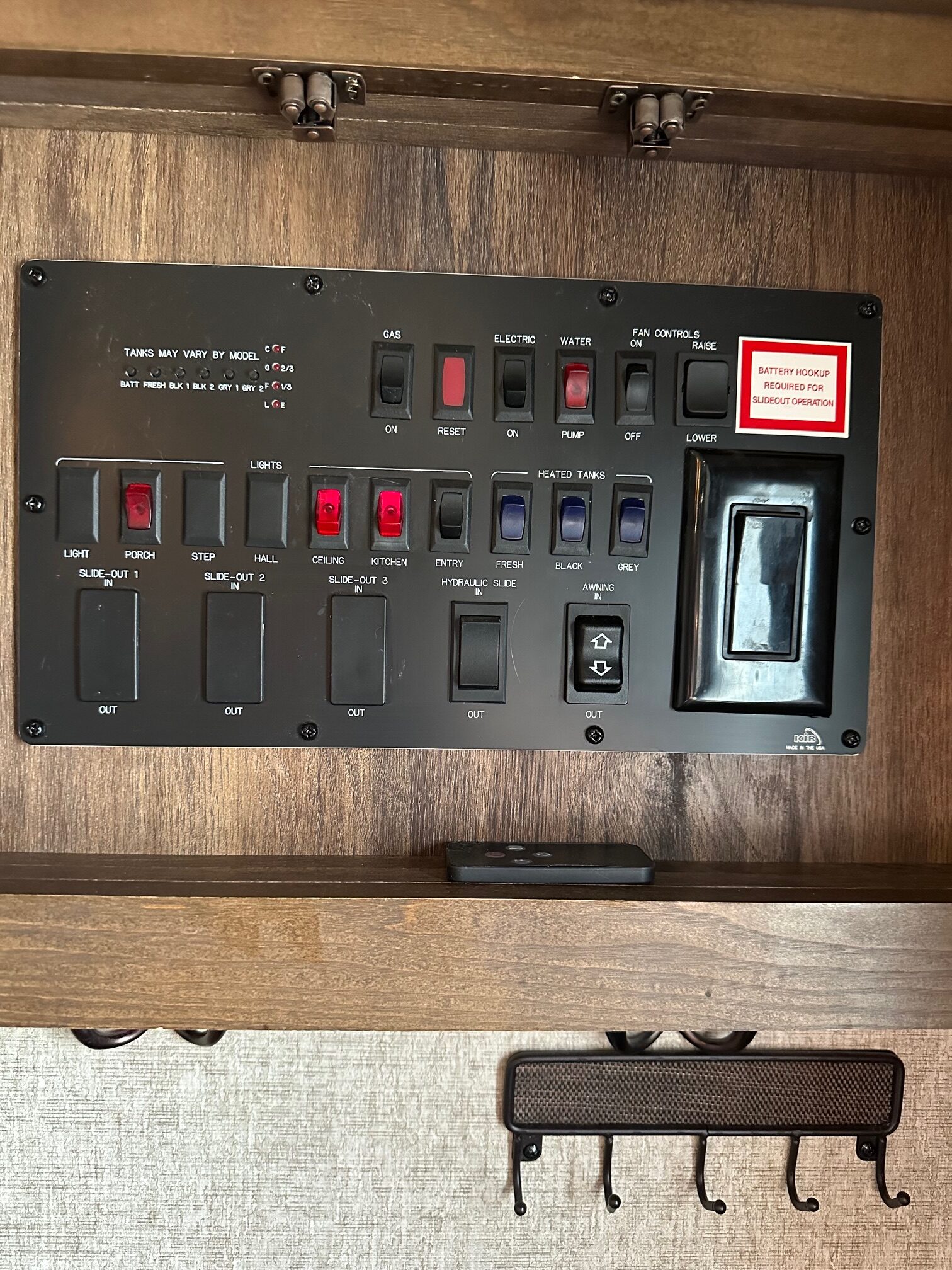 2016 Keystone Alpine 3600RS 5th wheel