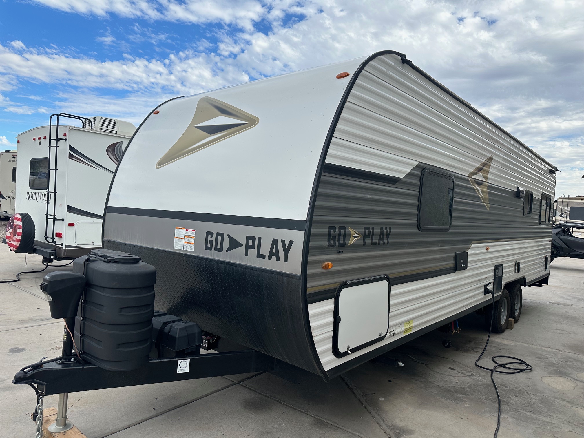 2024 Highland Ridge Go Play 263TH toy hauler travel trailer
