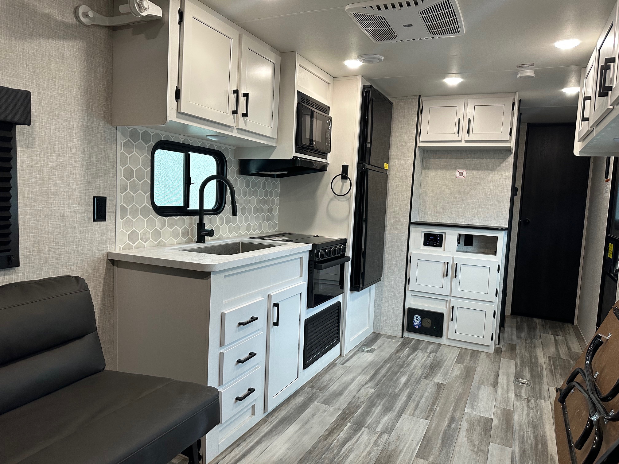 2024 Highland Ridge Go Play 263TH toy hauler travel trailer