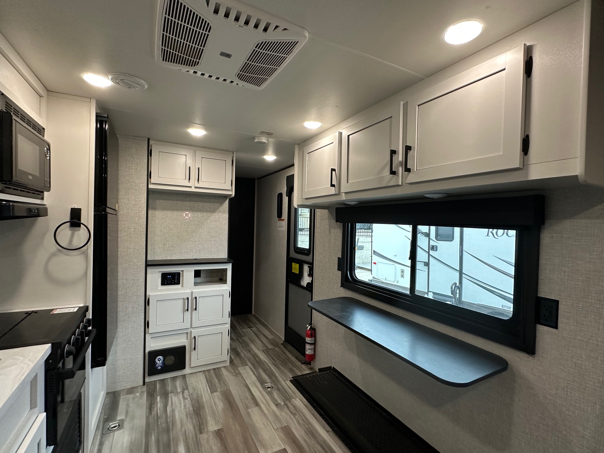 2024 Highland Ridge Go Play 263TH toy hauler travel trailer